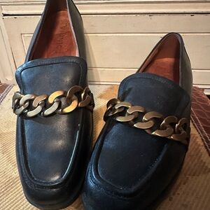 Vionic Black Flats with Gold Chain Detail